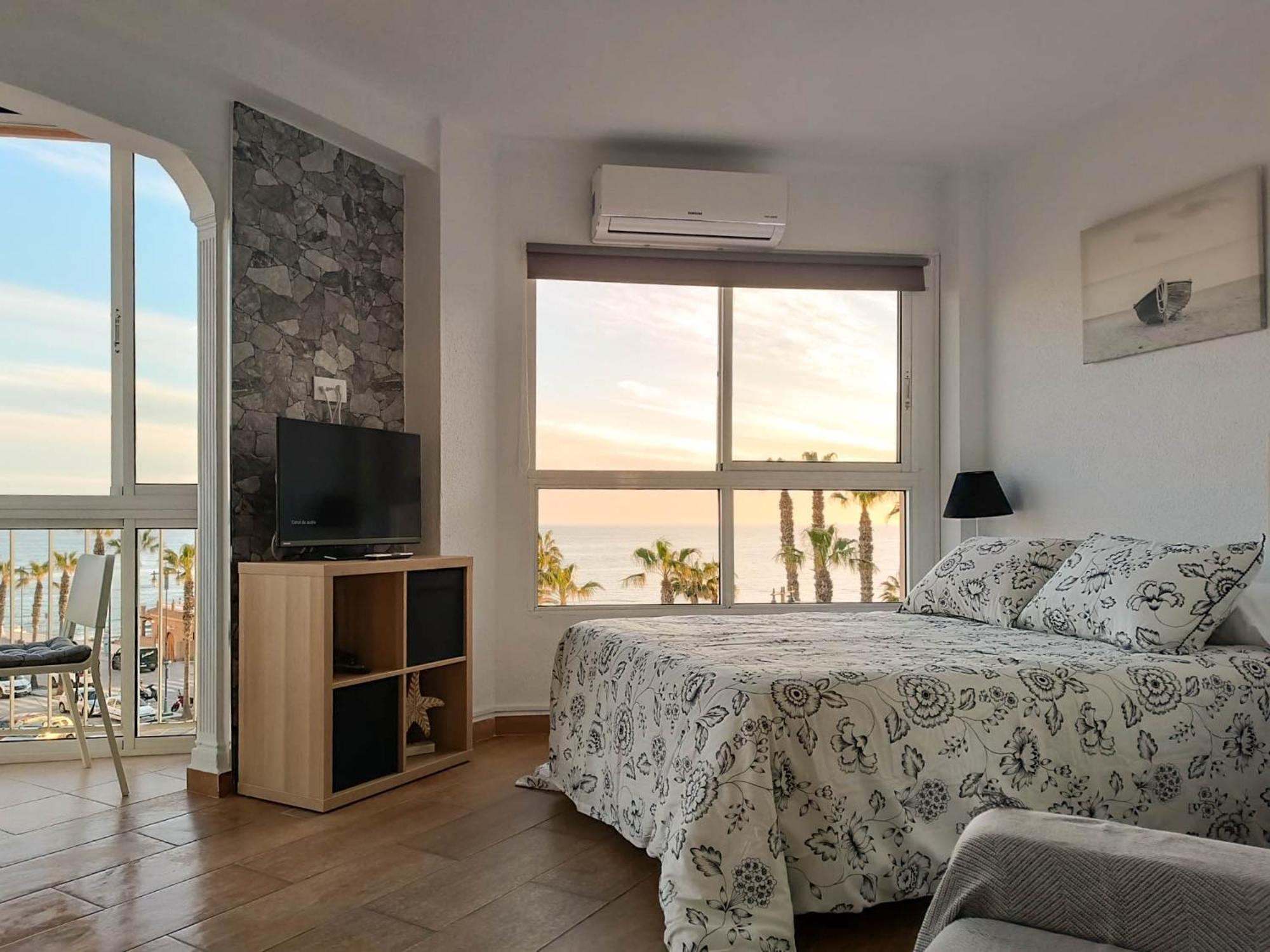 Ruselo 308. Loft En Paseo Maritimo De Torrox Costa Apartment ภายนอก รูปภาพ